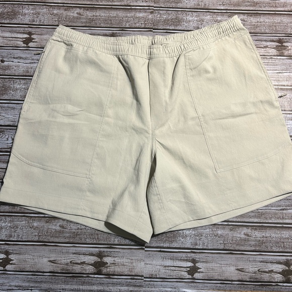 Lululemon Relax Fit Pull on Men’s Shorts - Picture 3 of 6